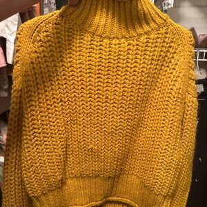 H&M Chunky Mustard Turtleneck Sweater - Women's Cozy Knit